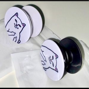 2 RIPNDIP Pop Sockets (black & white)